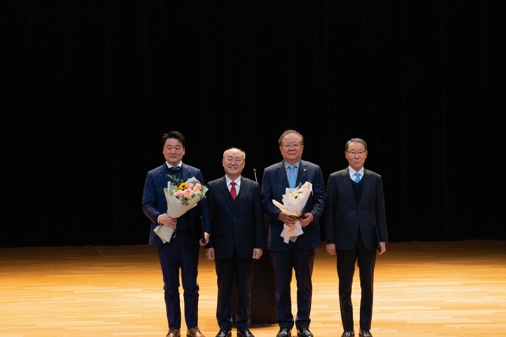 우양정공(강욱희 회장), 인지그룹(정구용 회장), 에이알(한승일 회장) 산자부장관상 수상 대표이미지